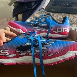 Never Worn Brooks Mach 14 Spikeless cross country shoes Size 8 US. B Width.